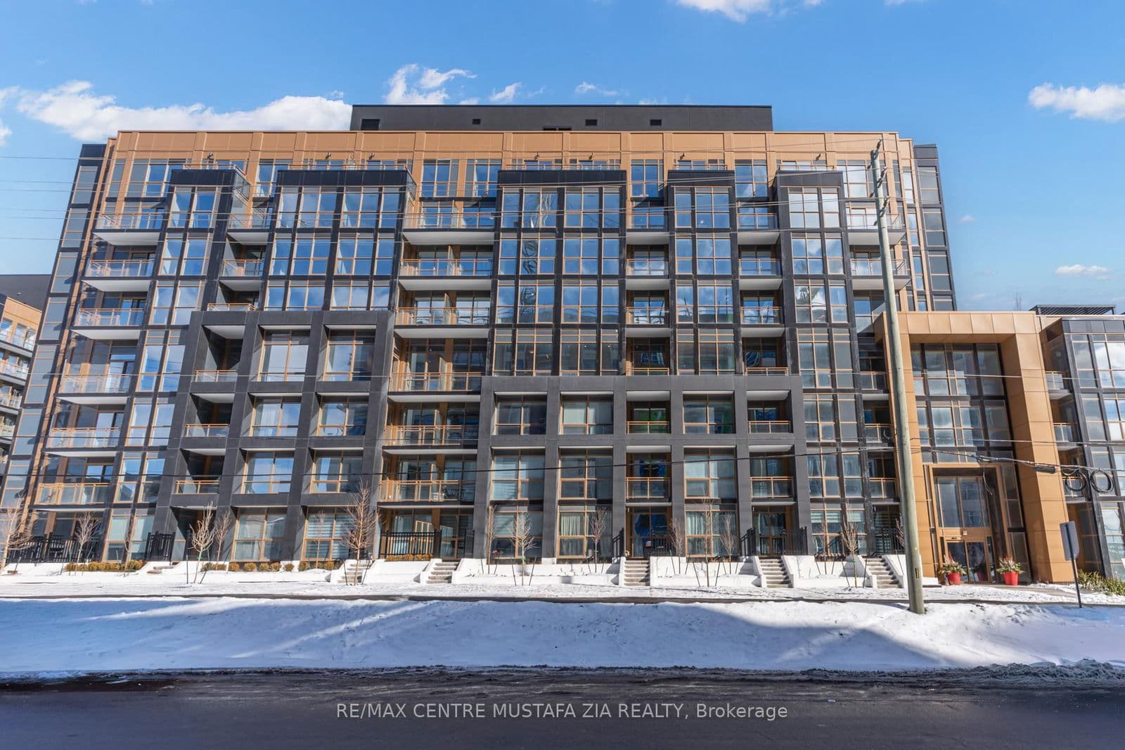 #406 - 2333 Khalsa Gate