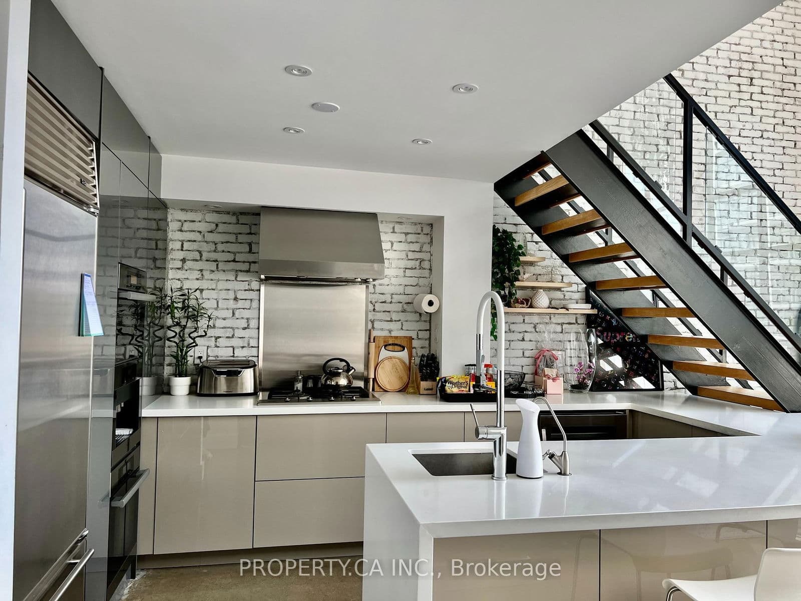 #314 - 300 Manitoba Street