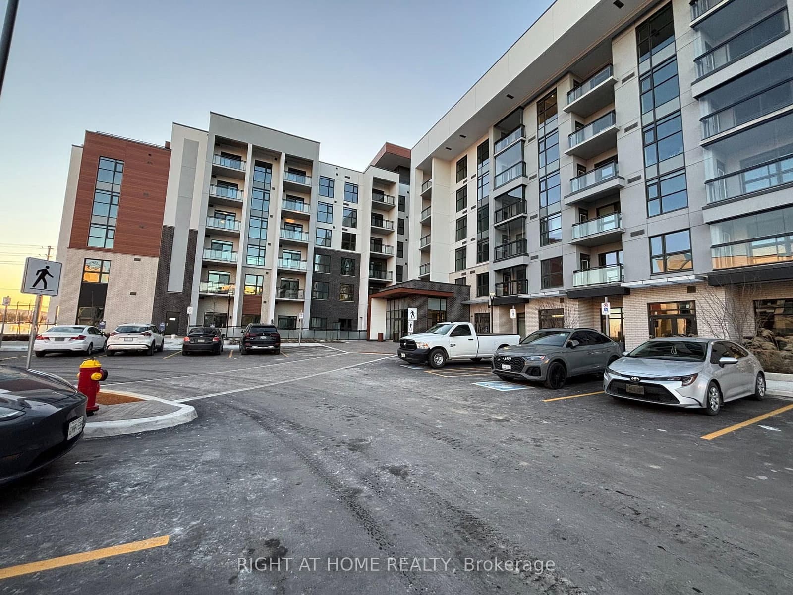 #409 - 490 Gordon Krantz Avenue