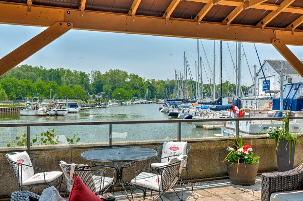 #214 - 100 Bronte Road