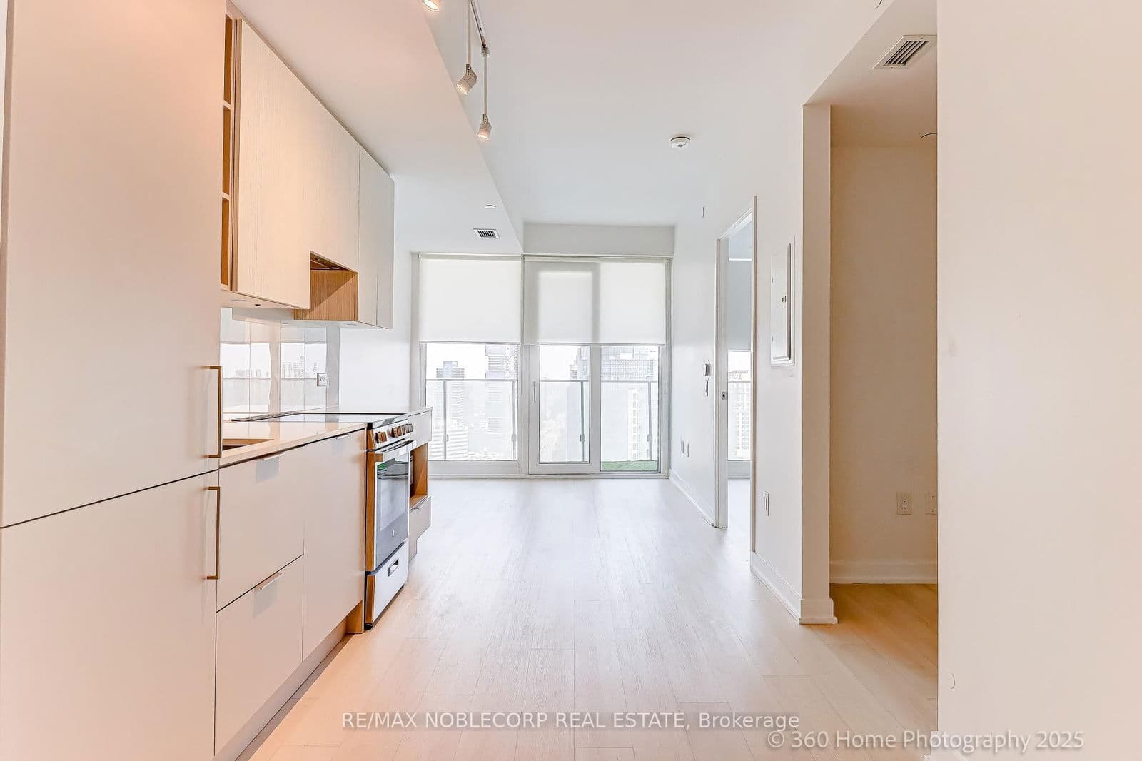 #2912 - 3900 Confederation Parkway