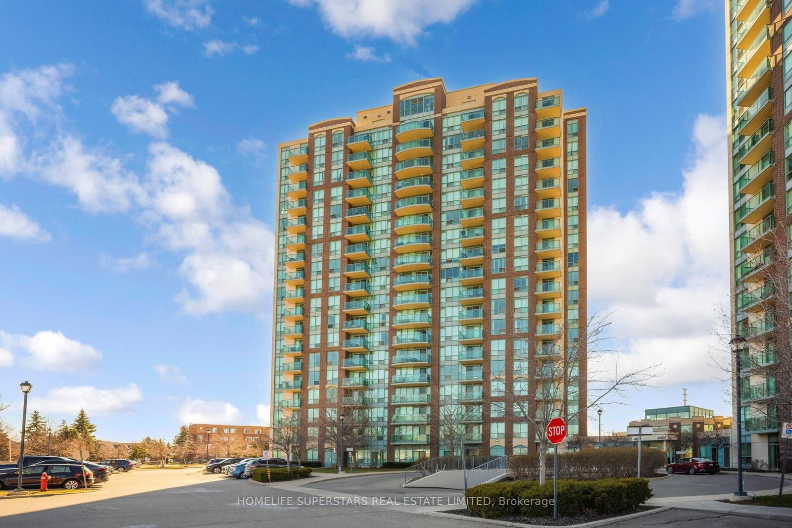 #1509 - 4879 Kimbermount Avenue