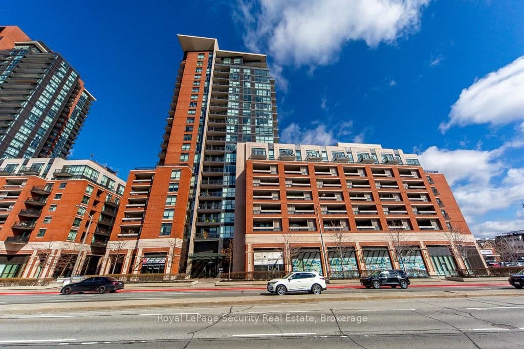 #1121 - 800 Lawrence Avenue W