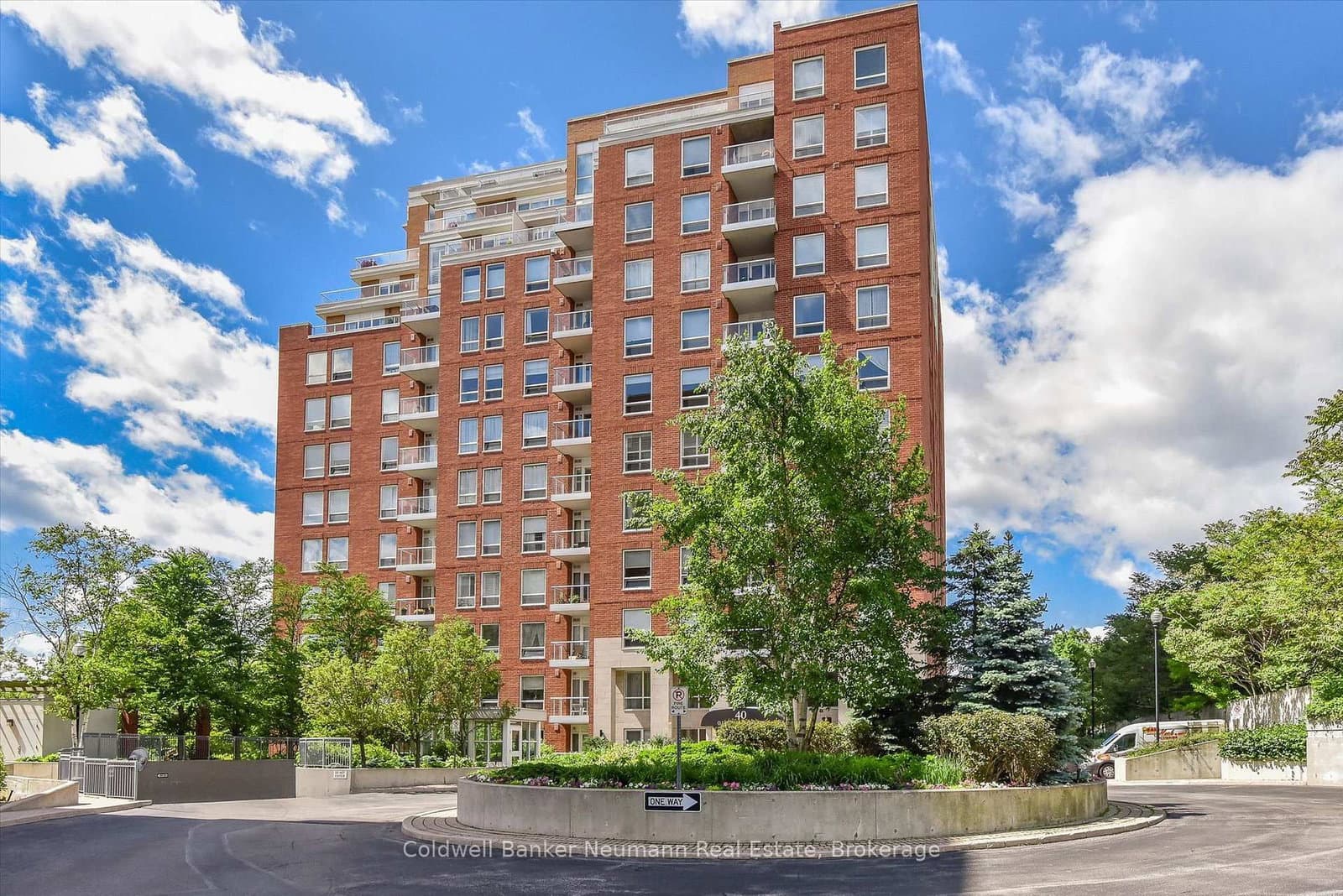 #804 - 40 Old Mill Road