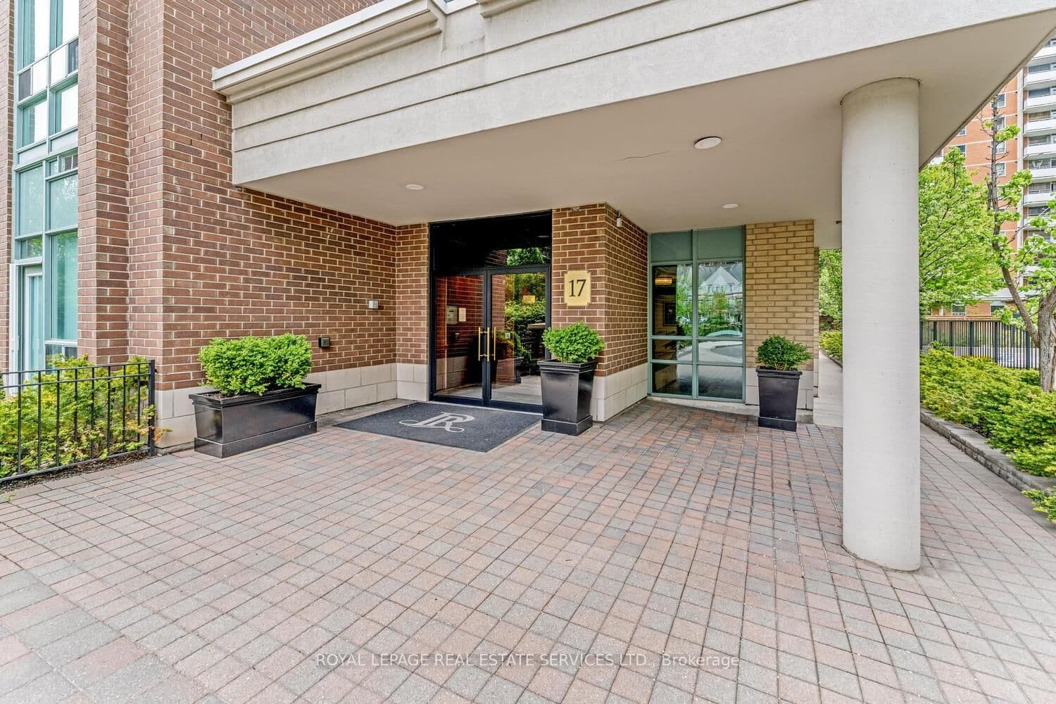 #311 - 17 Michael Power Place