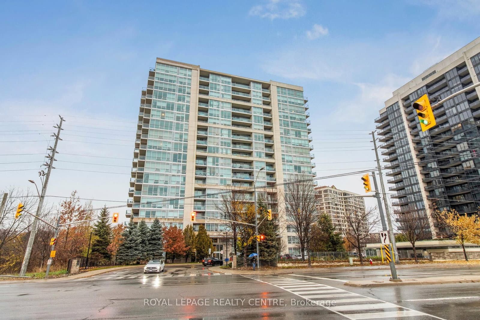 #1503 - 1055 Southdown Road