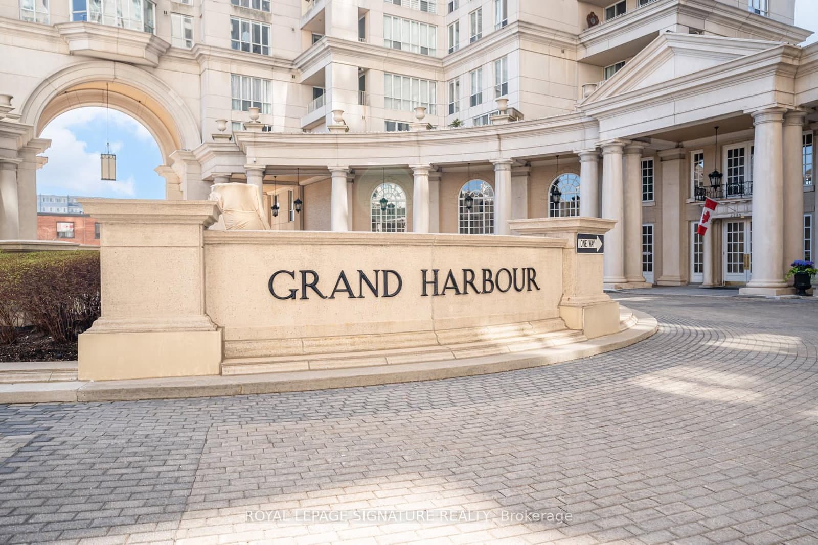 #1006 - 2287 Lake Shore Boulevard W