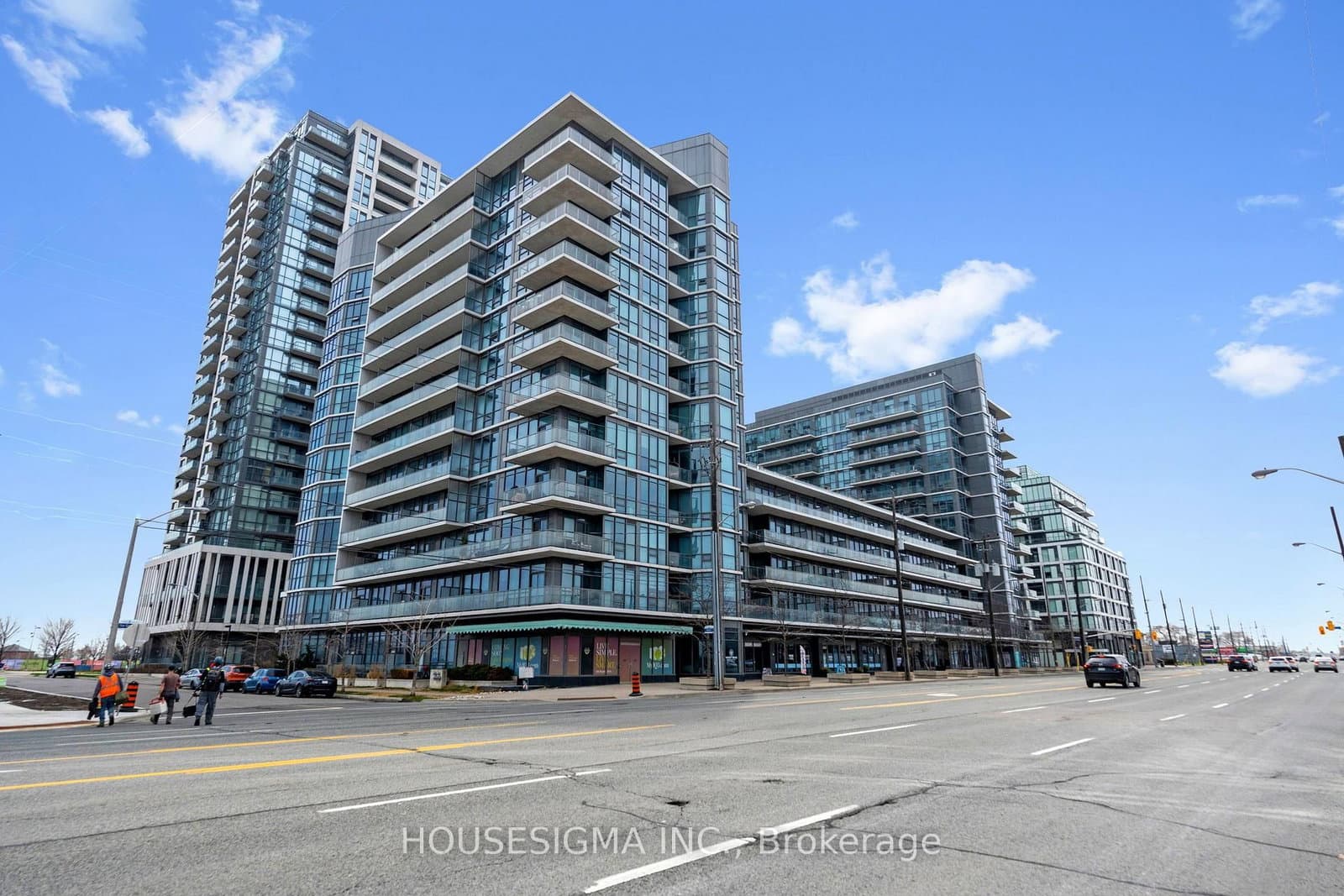 #208 - 1185 The Queensway