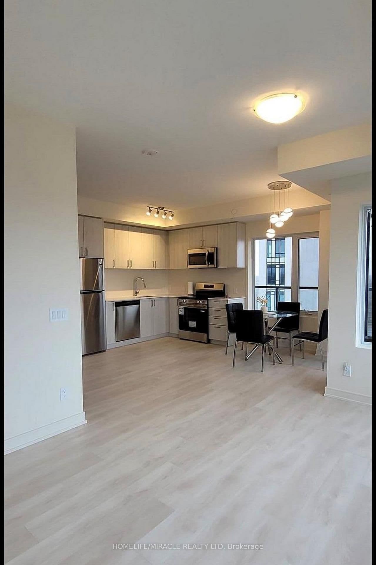 8020 Derry Road, Unit 808