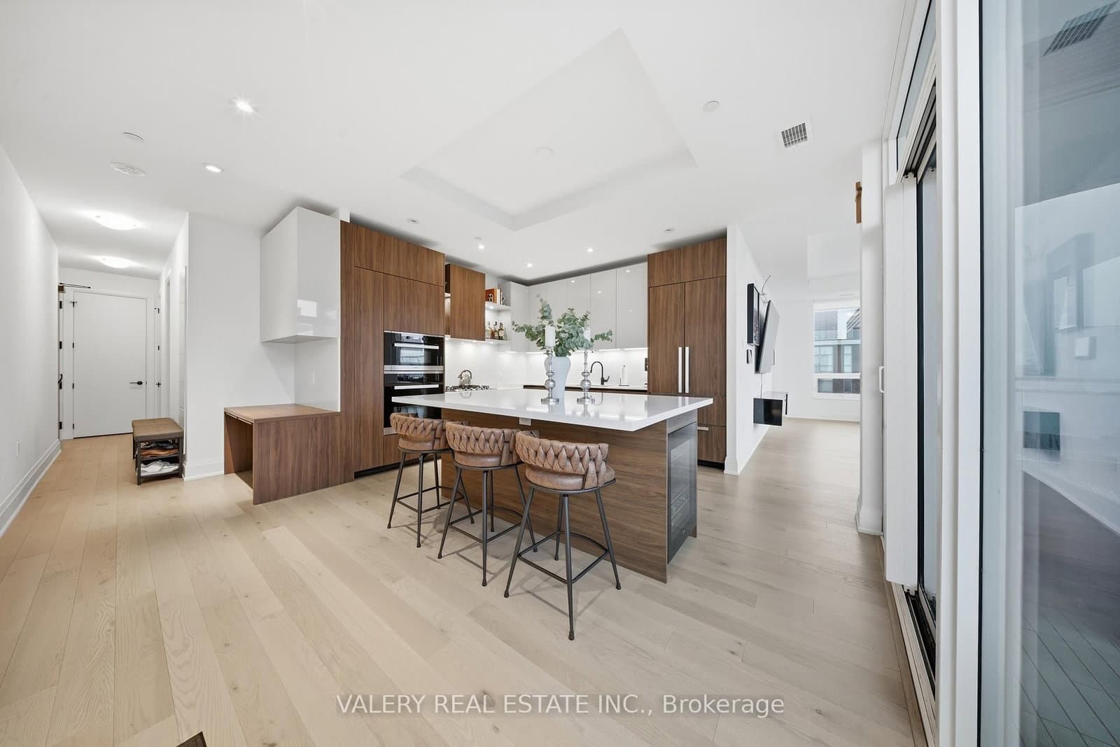 #504 - 55 Port Street E