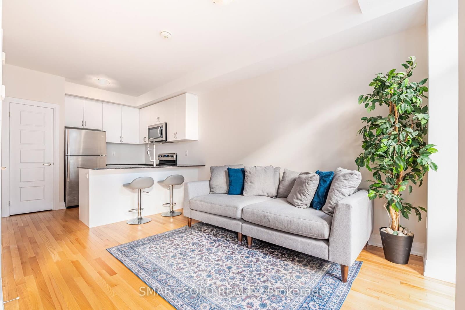 713 Lawrence Avenue W, Unit 14