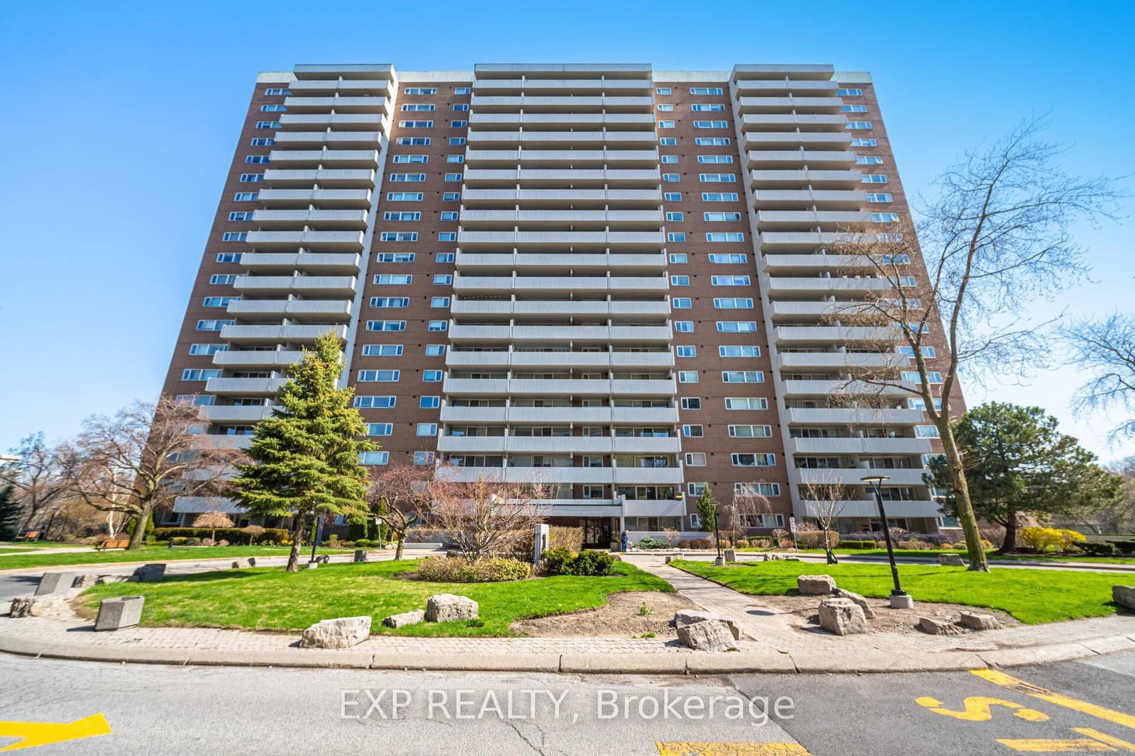 #205 - 270 Scarlett Road
