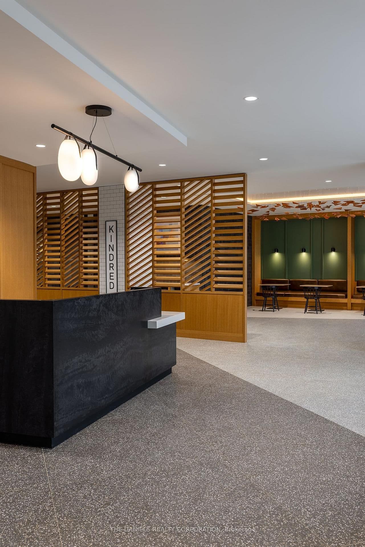 #517 - 2495 Eglinton Avenue W