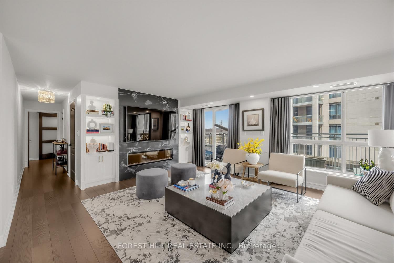 #802 - 2111 Lake Shore Boulevard W