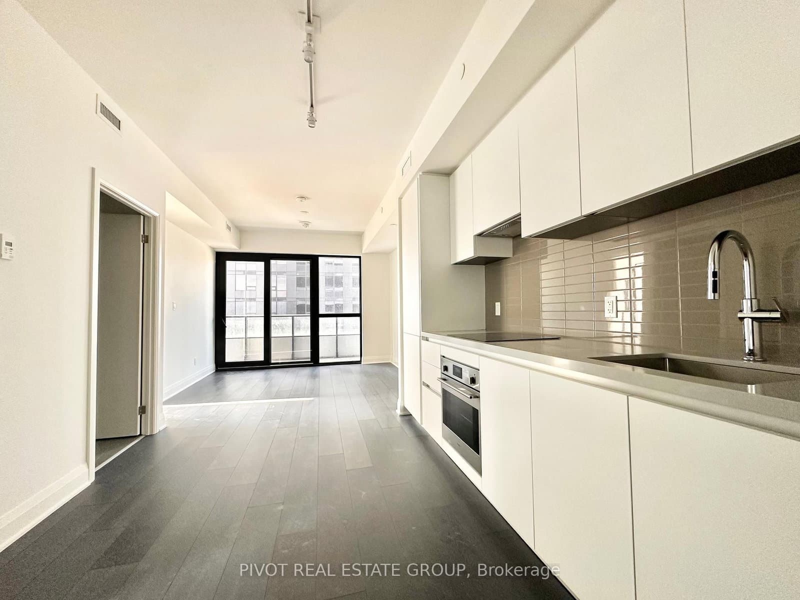 2 Erskine Road, Unit 2807