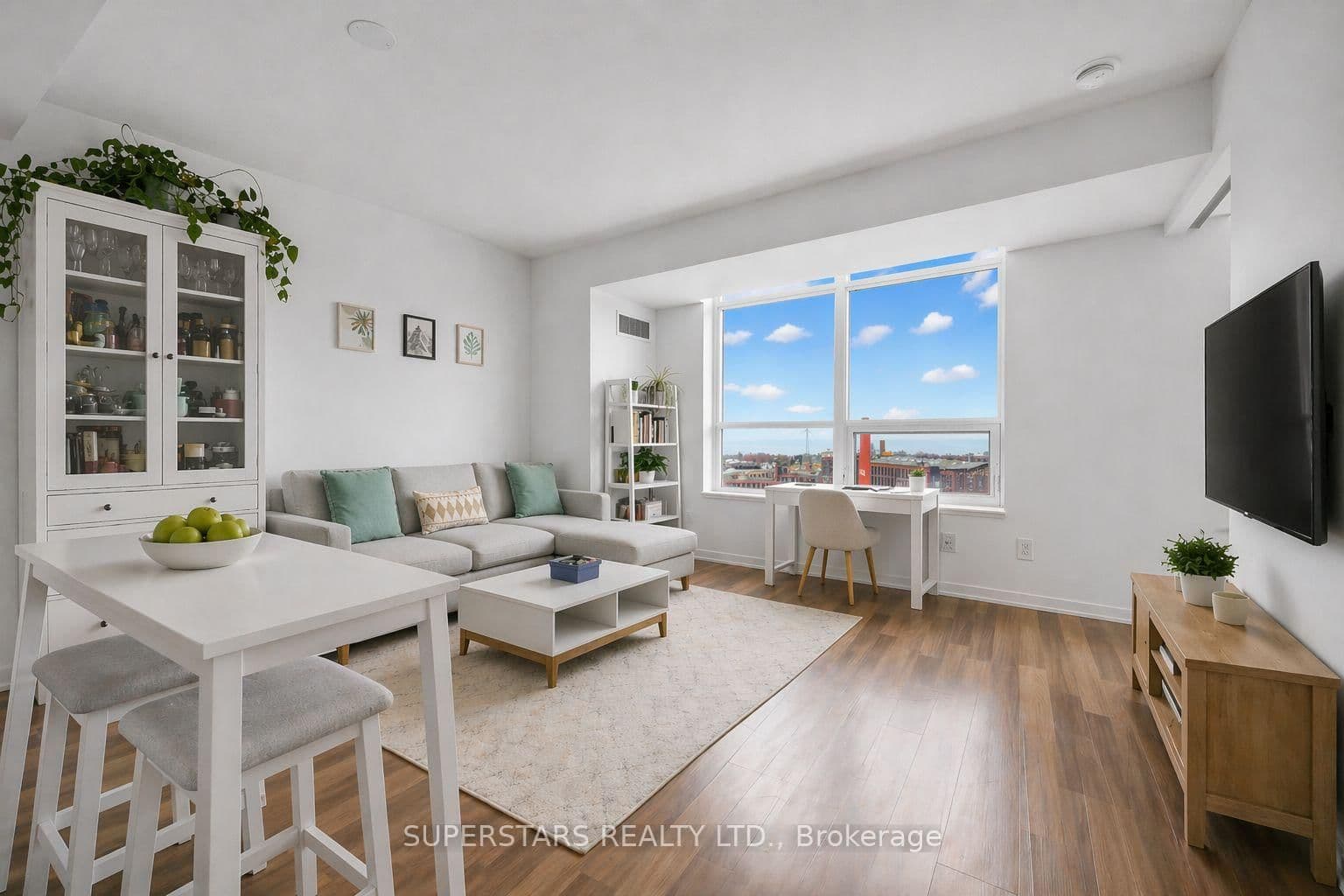 #1416 - 38 Joe Shuster Way