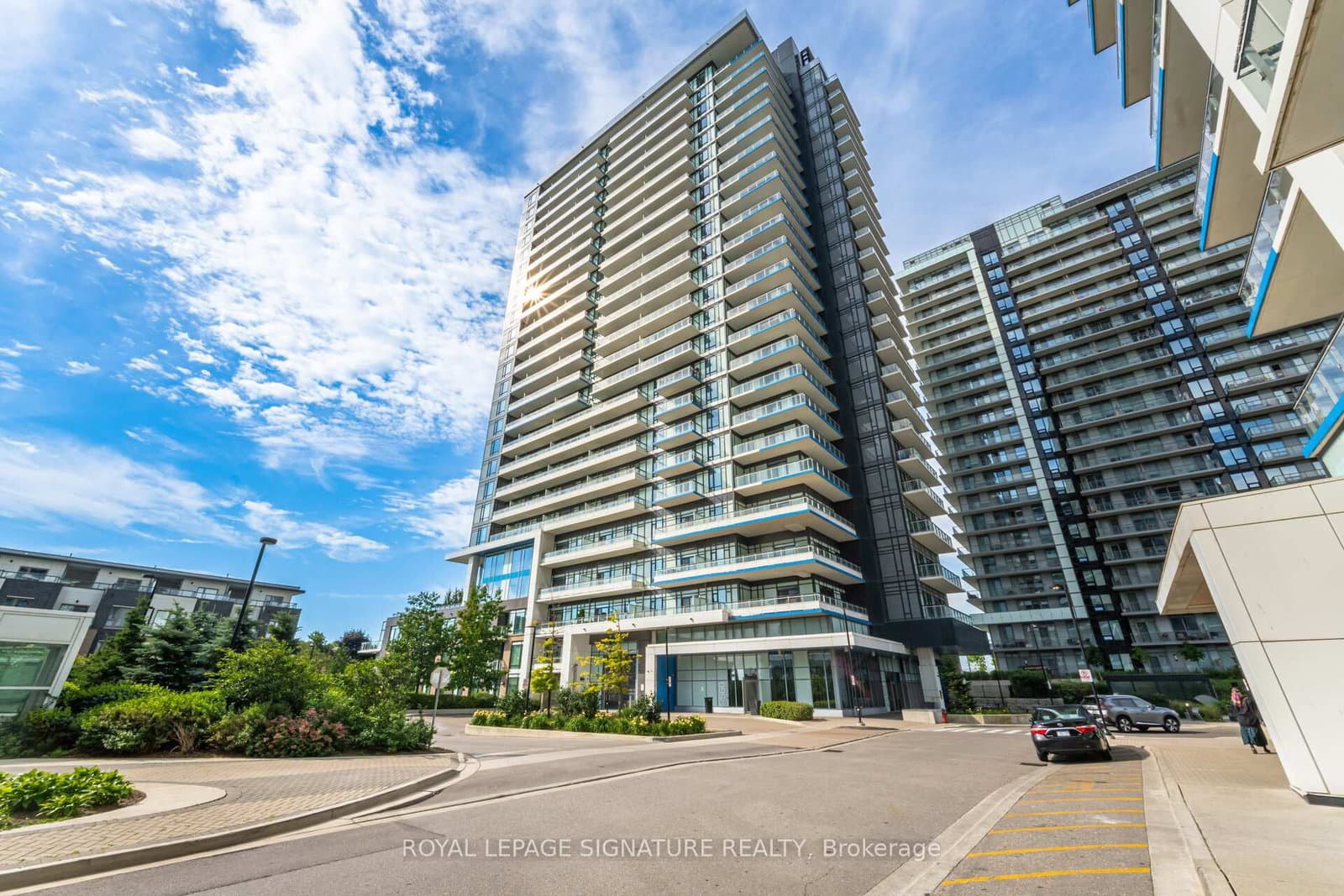 #313 - 2560 Eglinton Avenue W