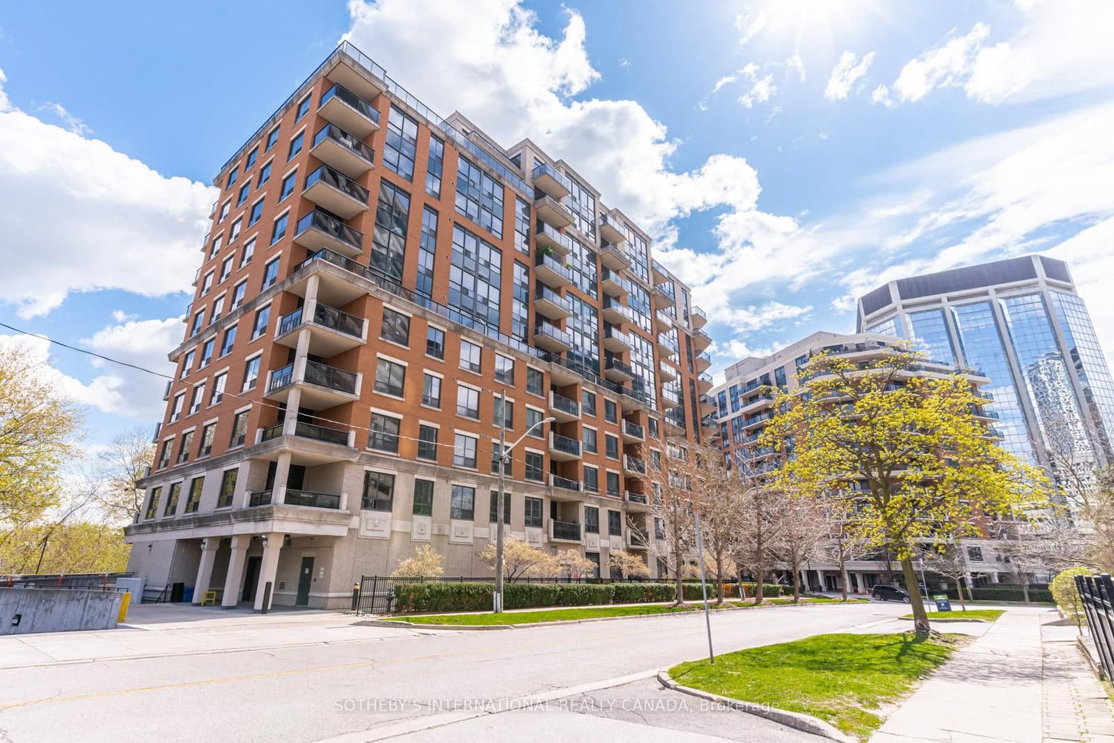 #708 - 1 Lomond Drive