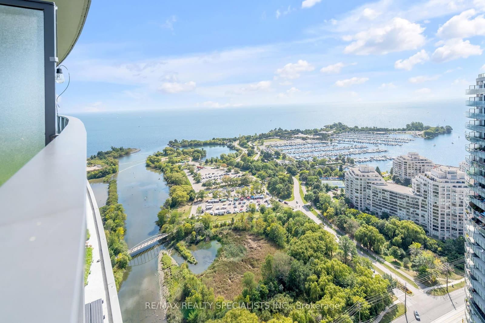 #4304 - 2212 Lake Shore Boulevard