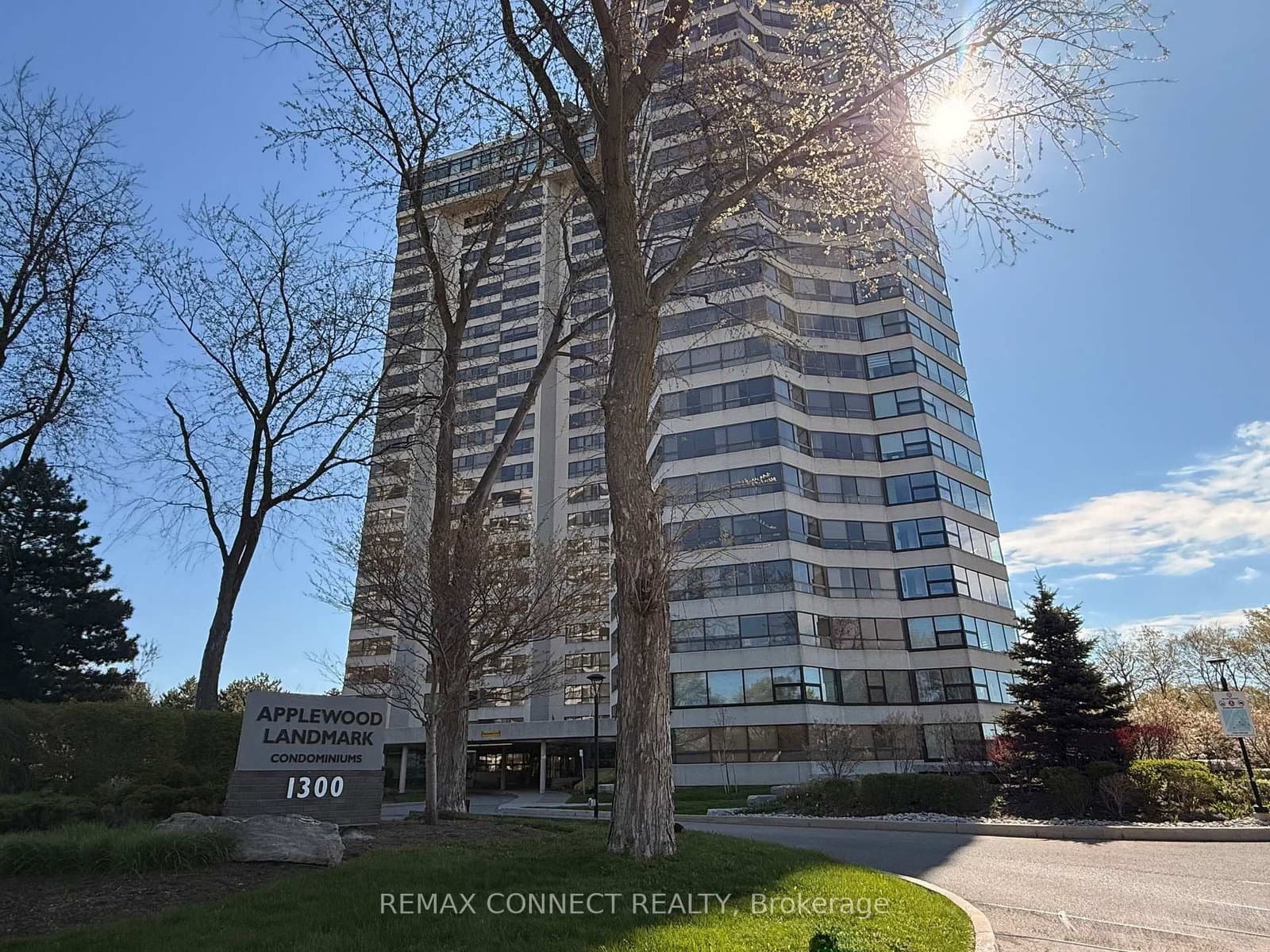 #2107 - 1300 Bloor Street