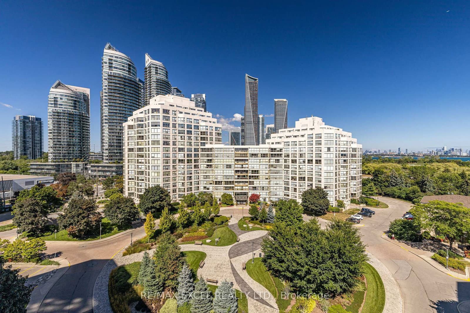 #2105 - 2269 Lake Shore Boulevard W