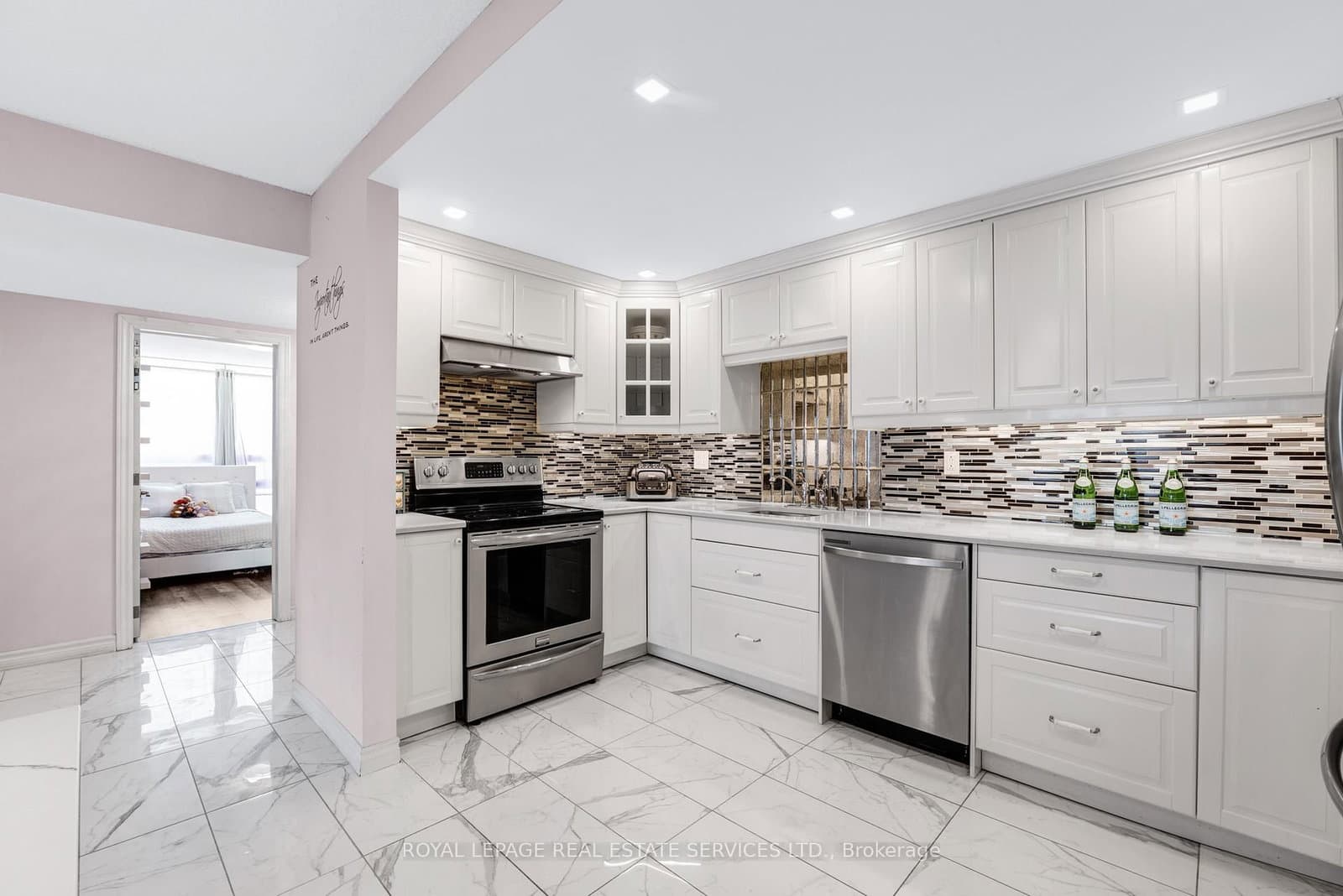 #605 - 20 Speers Road