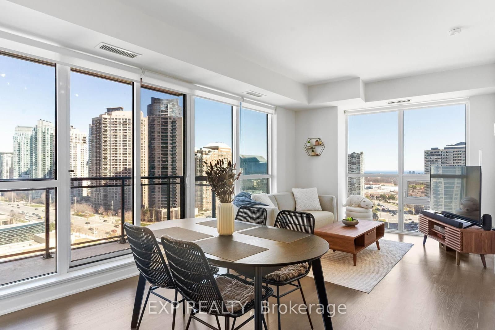 510 Curran Place, Unit 1209