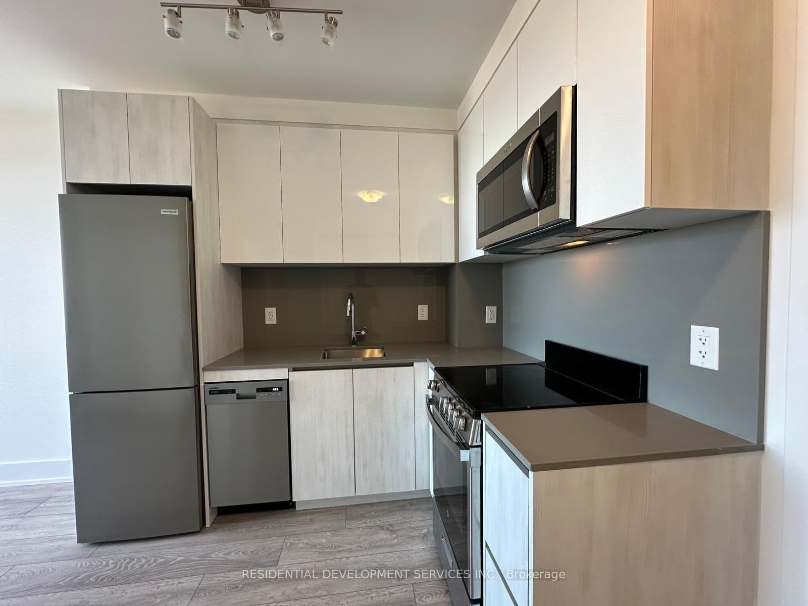 3100 Keele Street, Unit 904