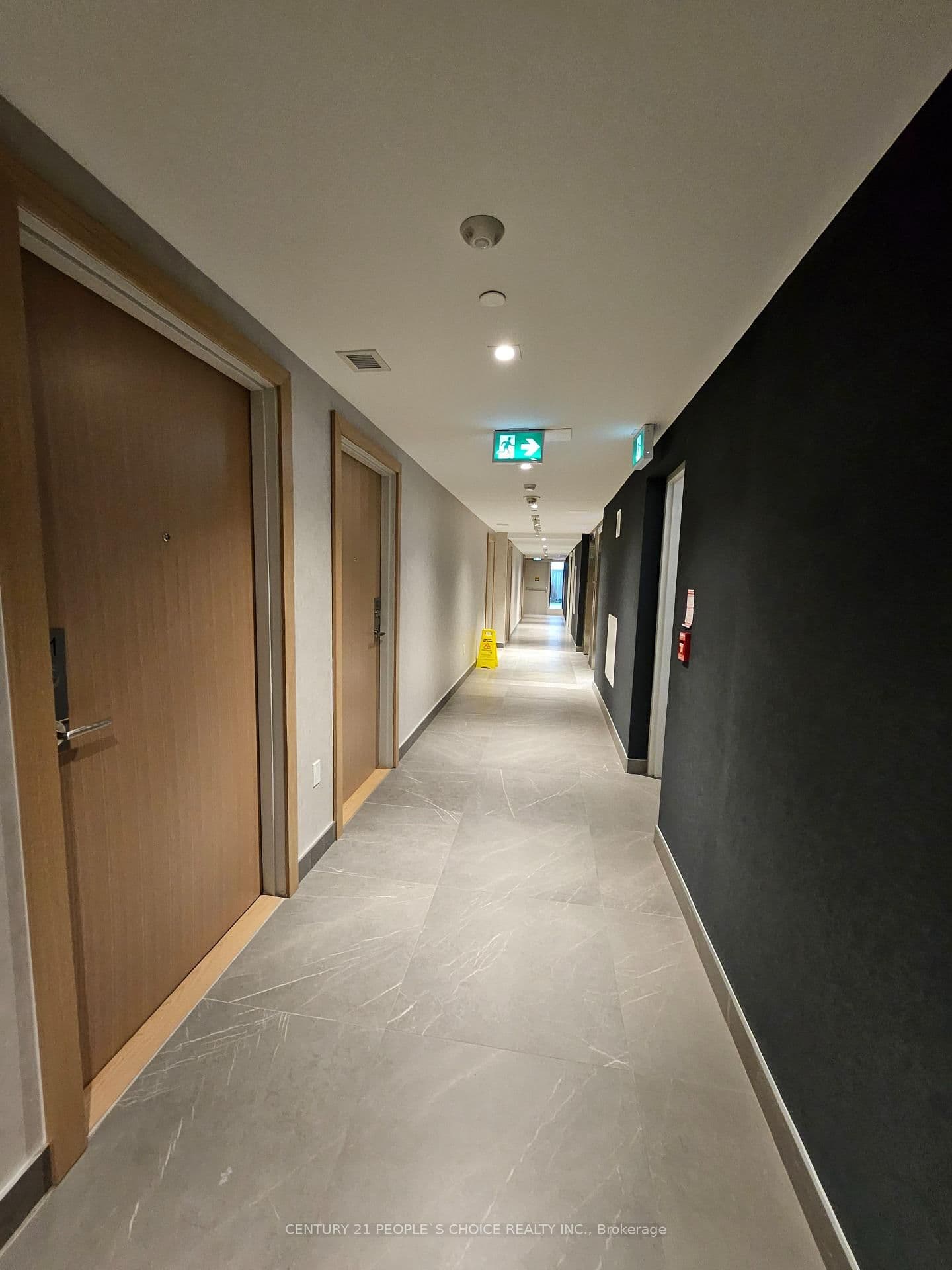 1195 The Queensway, Unit 101