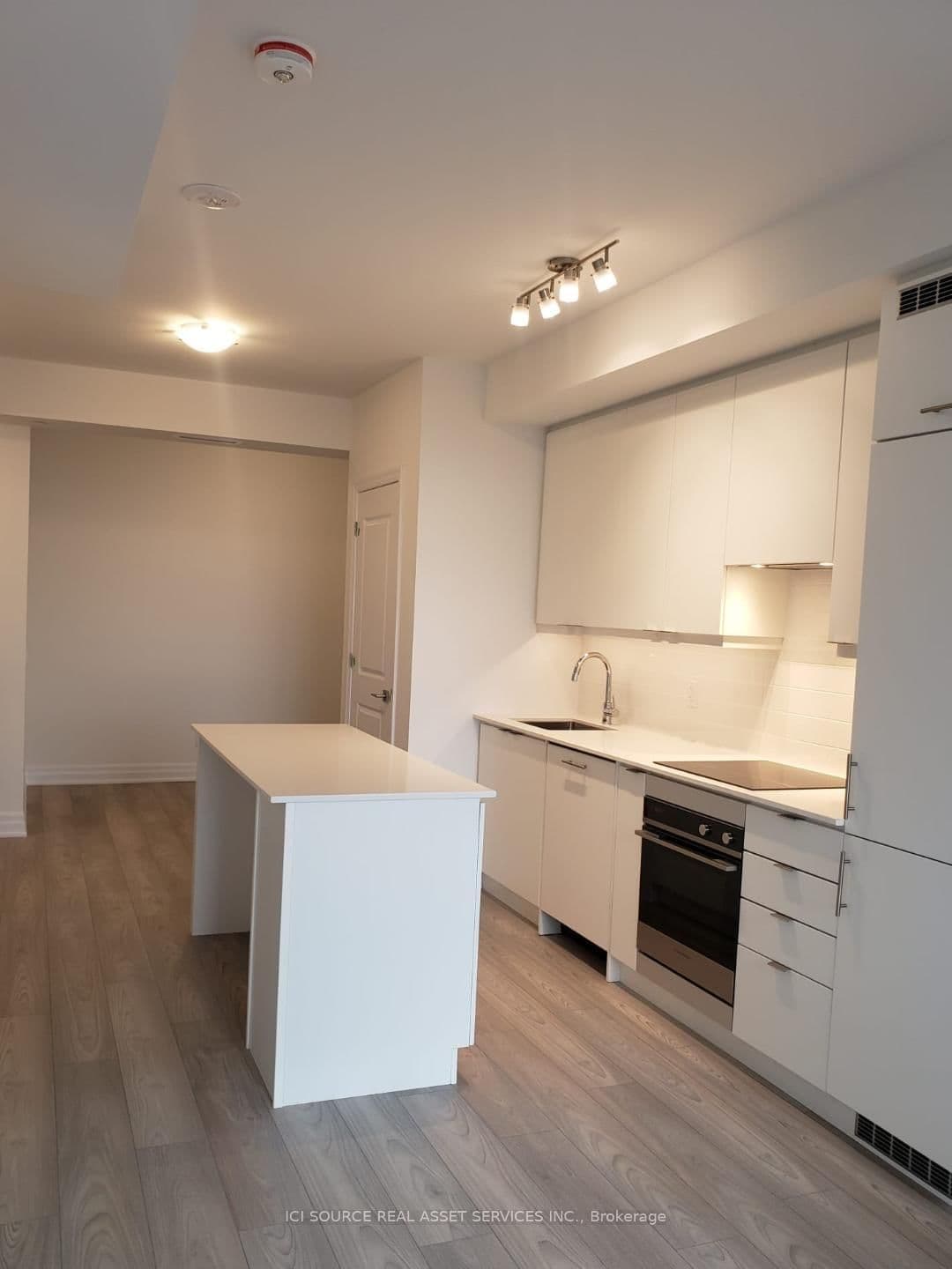 36 Elm Drive W, Unit 1206