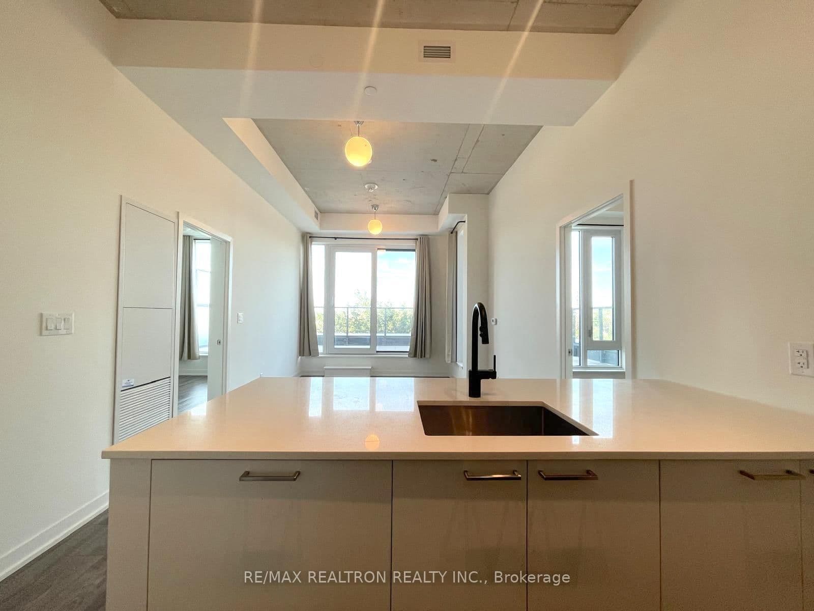 1808 St Clair Avenue W, Unit 604