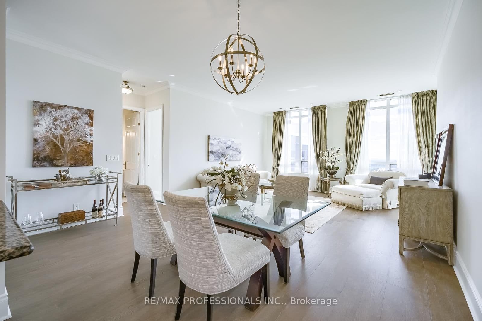 3888 Duke of York Boulevard, Unit GPH27