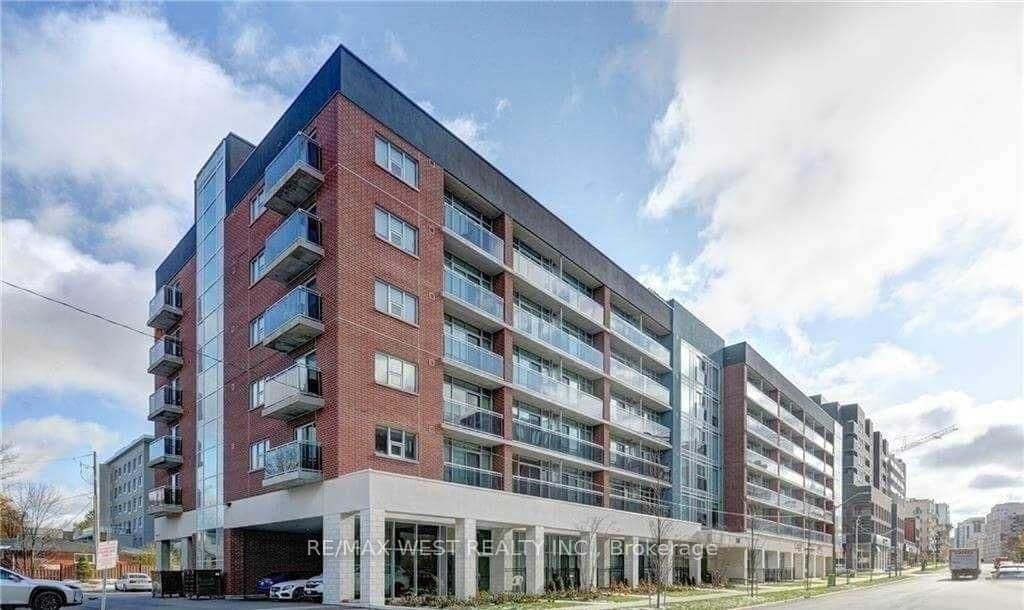 308 Lester Street, Unit 405