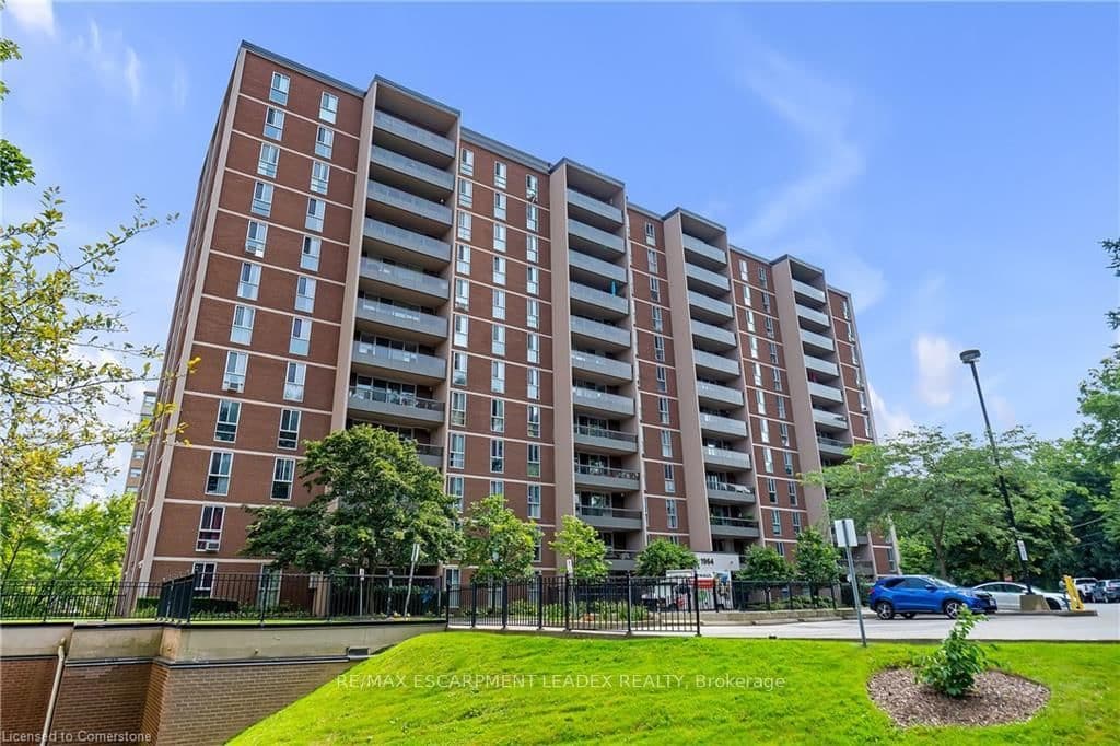 1964 Main Street W, Unit 1002