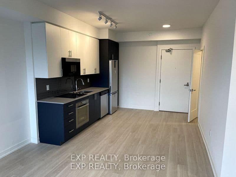 415 Main Street W, Unit 407