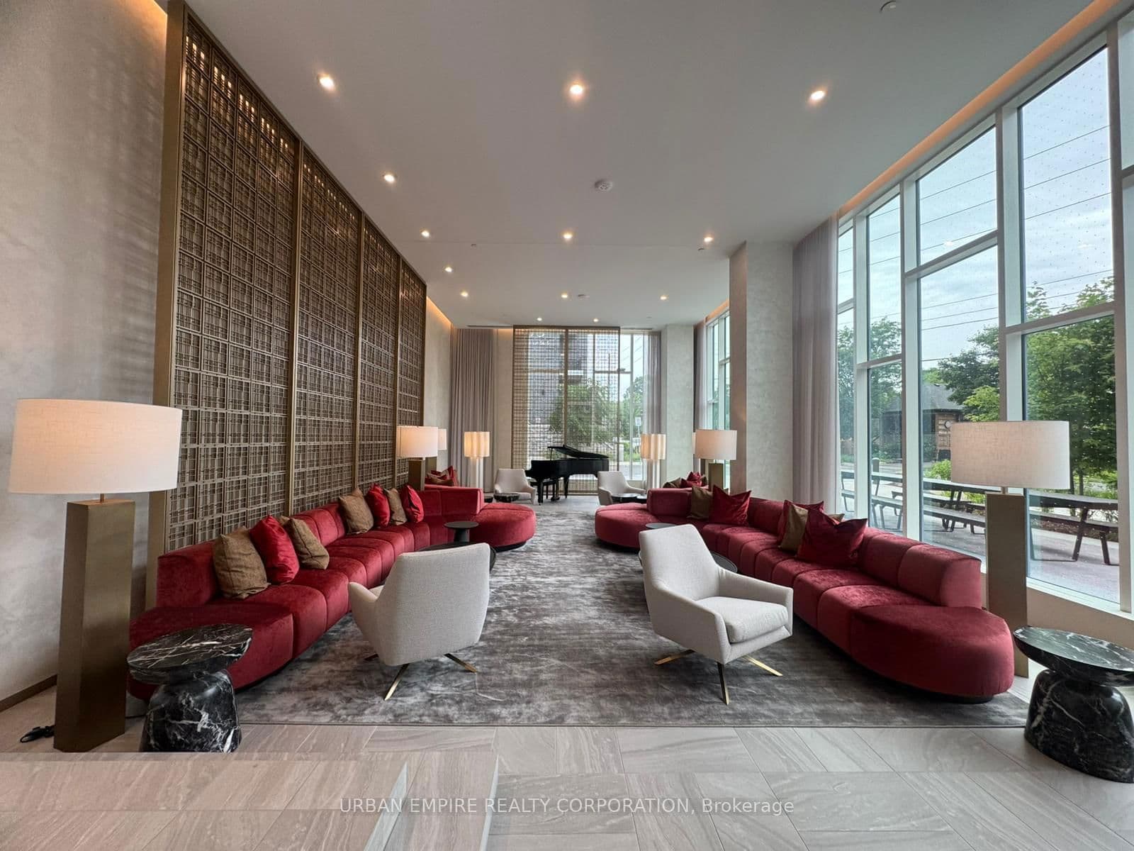 93 Arthur Street S, Unit 803