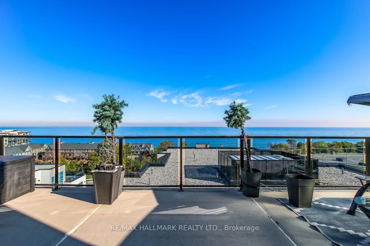 #807 - 16 Concord Place