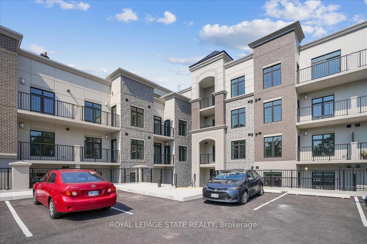 153 Wilson Street W, Unit 124