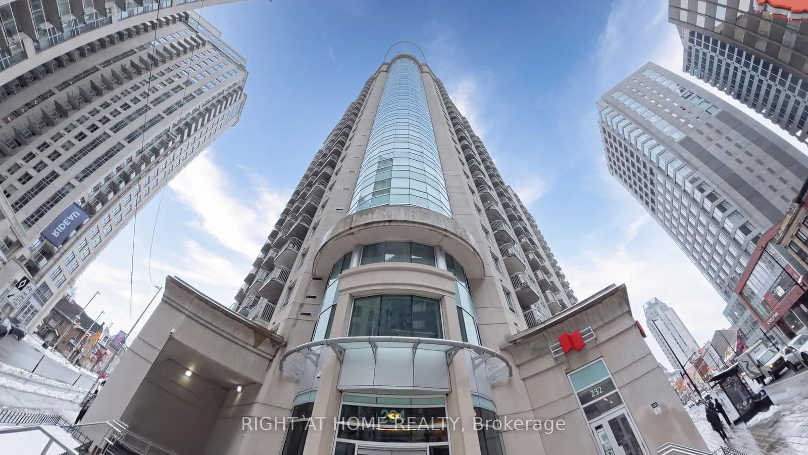 #1901 - 234 Rideau Street