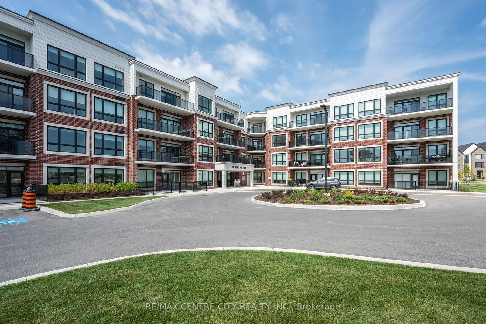 #404 - 1975 Fountain Grass Drive