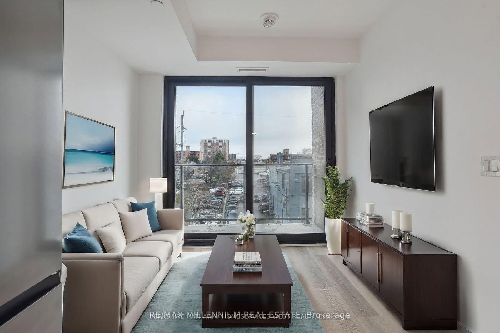 #329 - 1 Jarvis Street