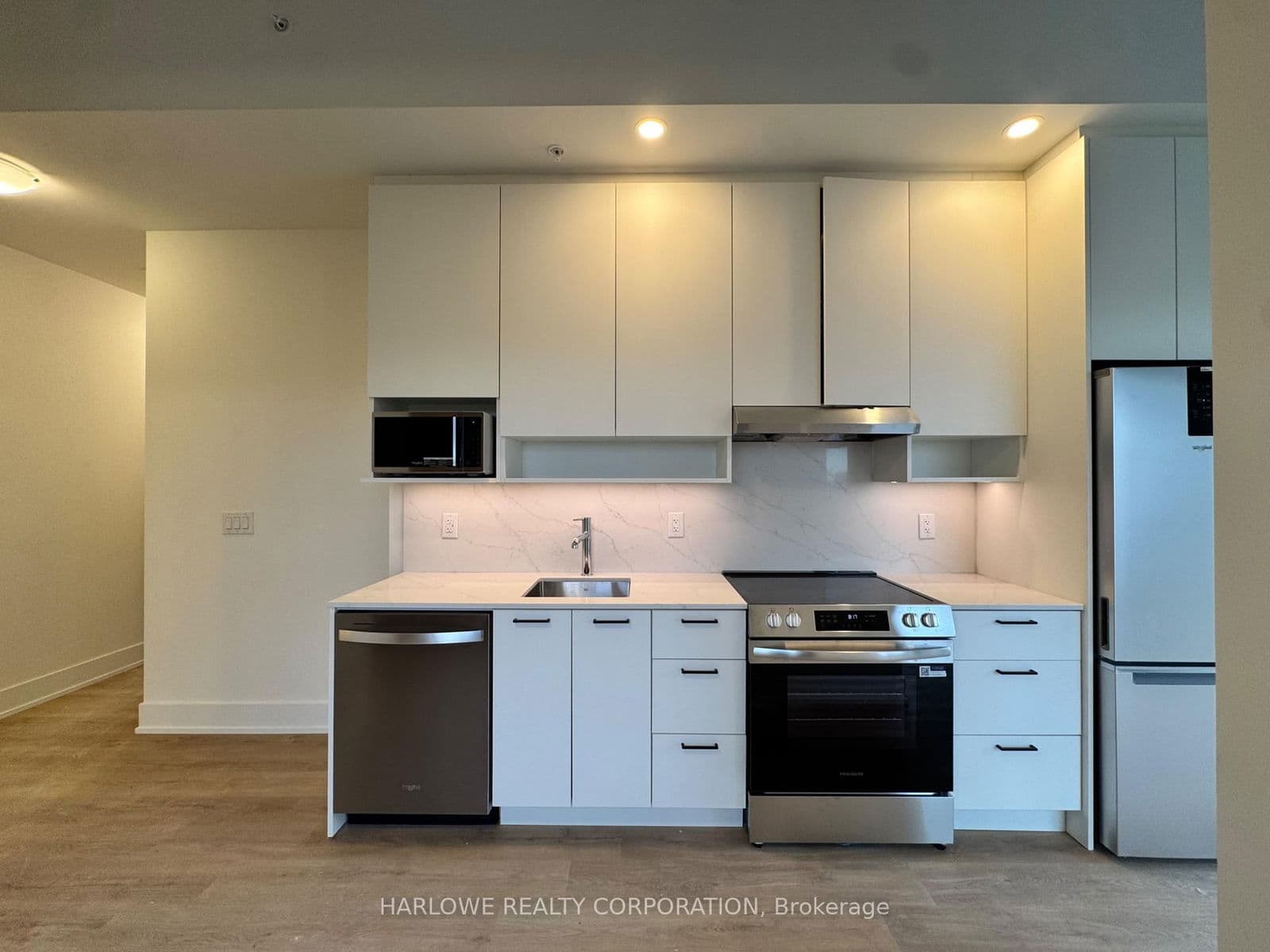 206 King Street W, Unit 407