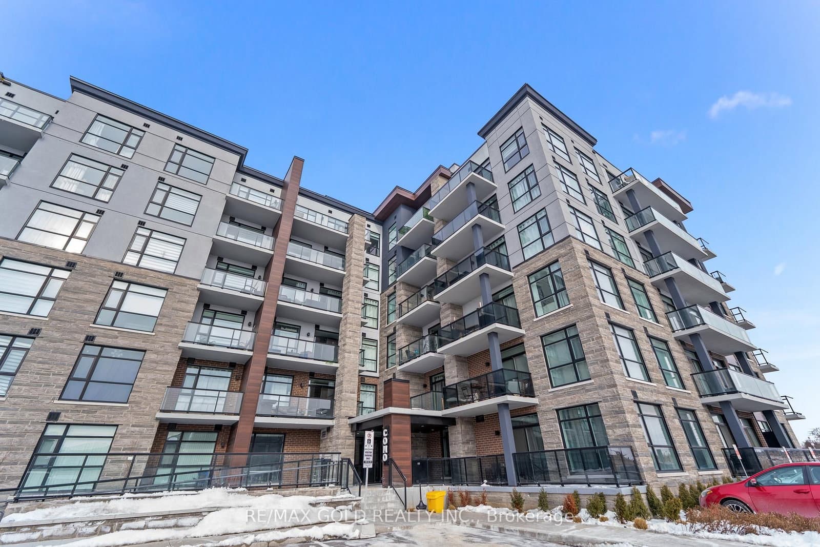 #506 - 600 North Service Road