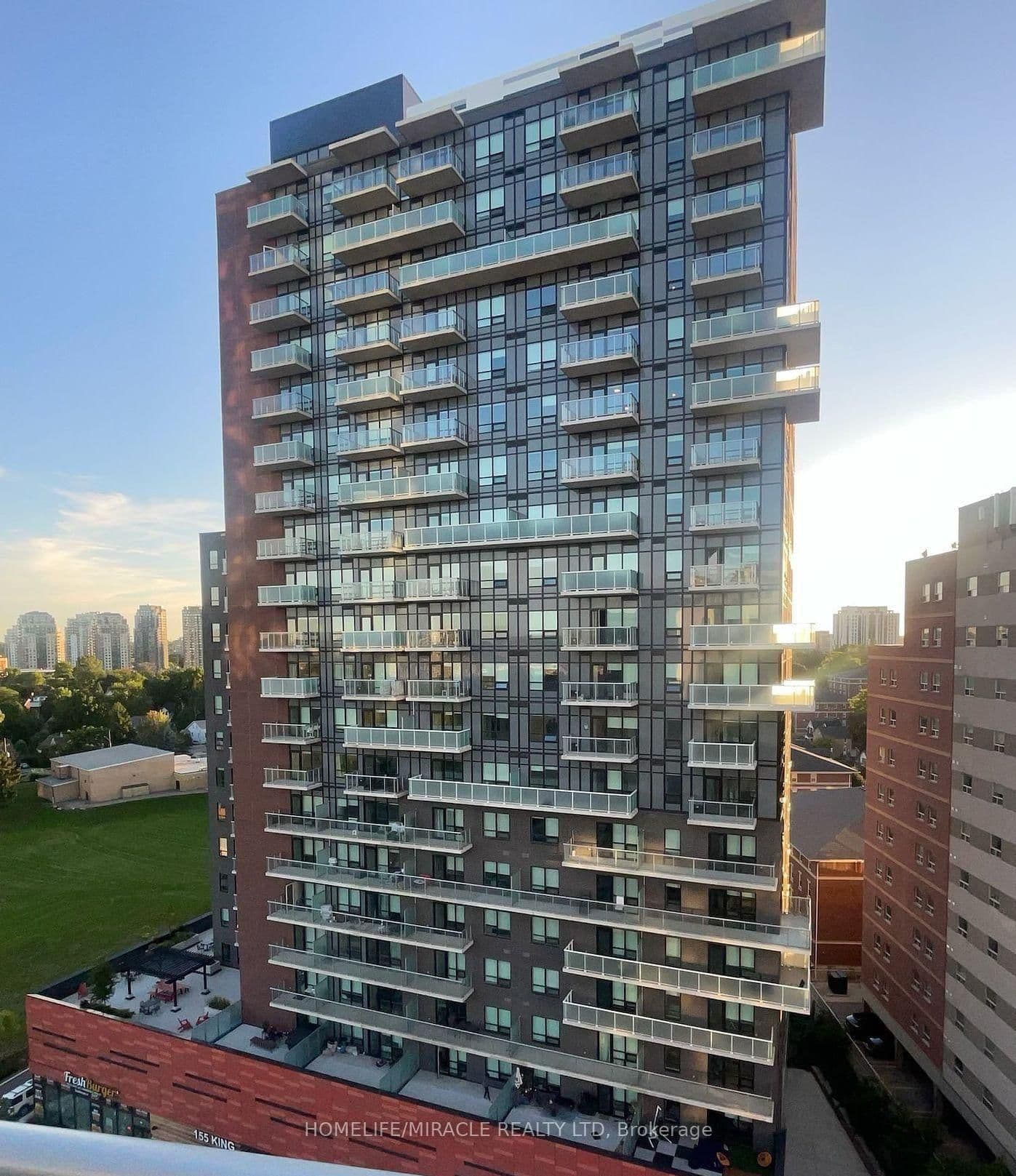 #1206 - 158 King Street N