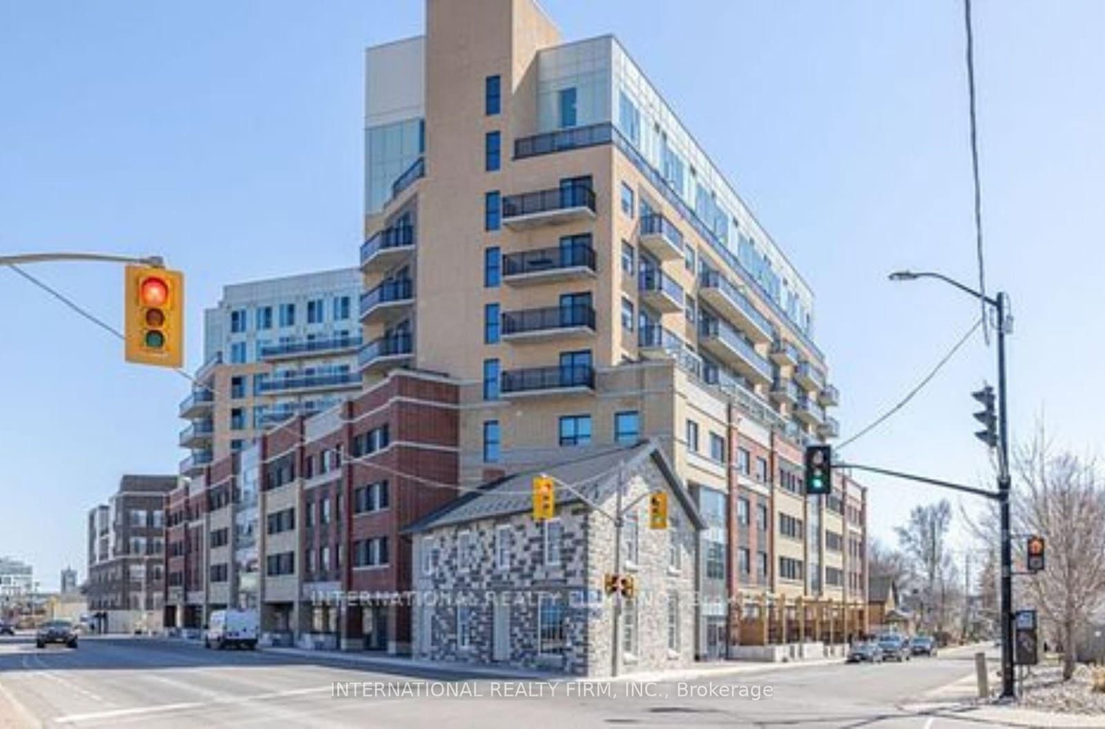 #425 - 652 Princess Street