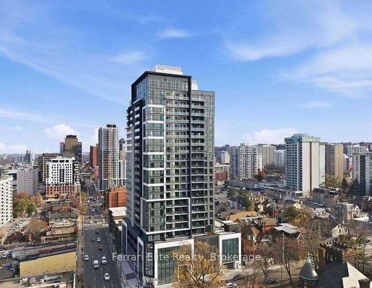 #1114 - 15 Queen Street S