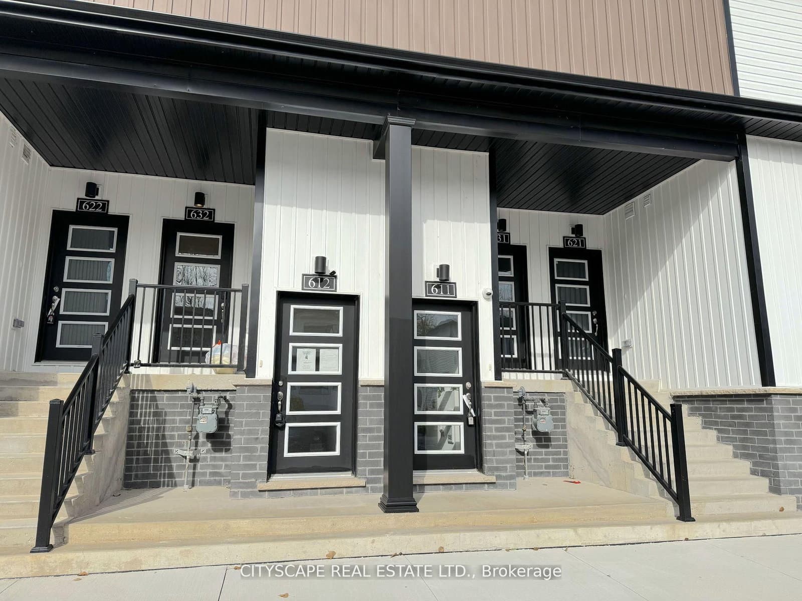 #612 - 4263 Fourth Avenue