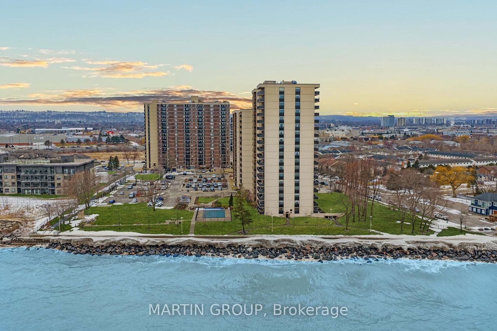 #1406 - 500 Green Road