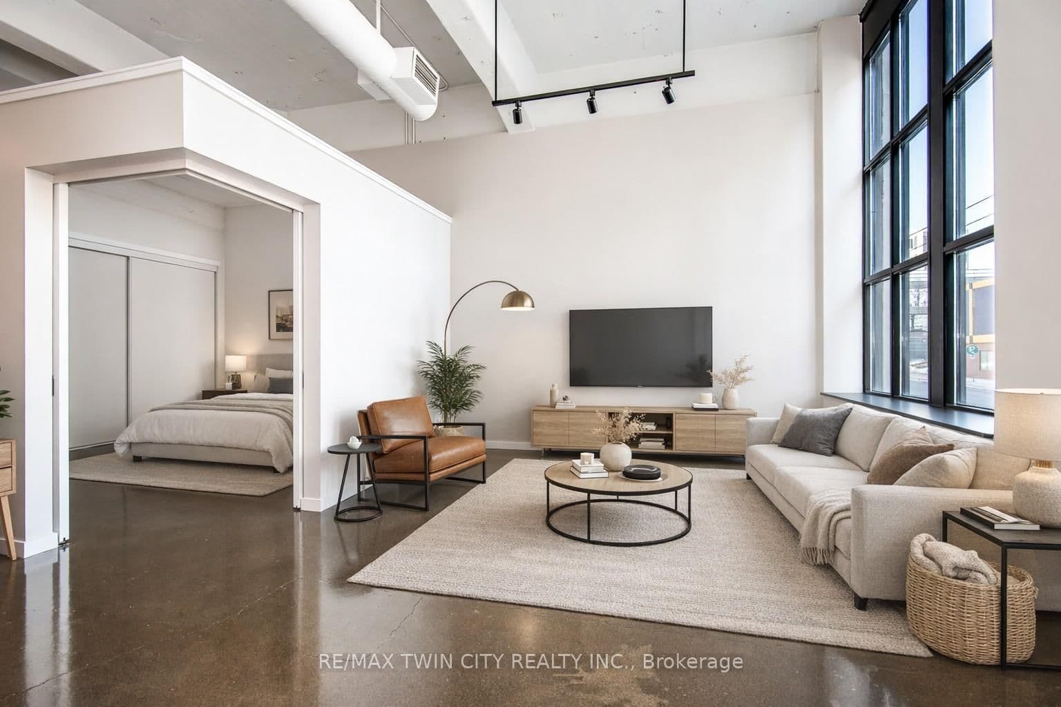 #104 - 410 King Street W