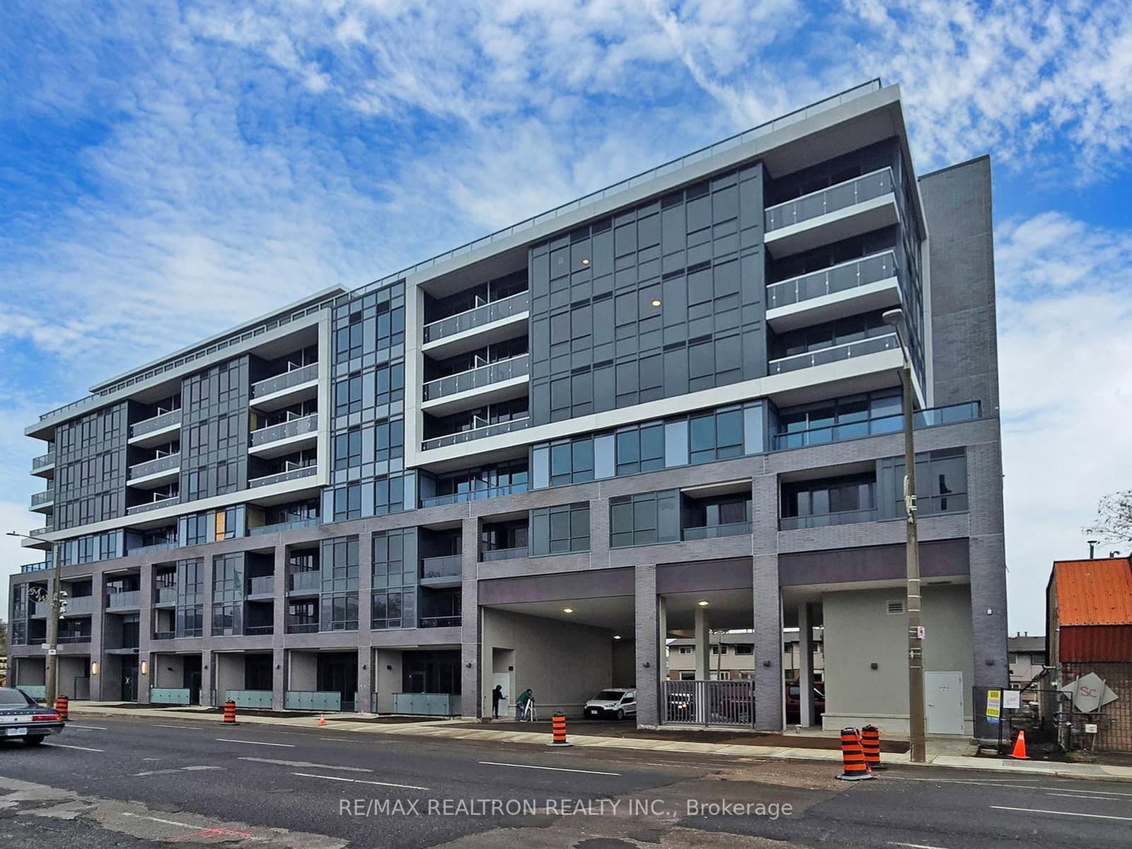 415 Main Street W, Unit 512